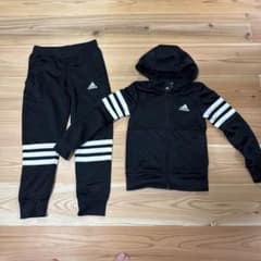 adidas キッズ ジャージ 上下セット 130cmのサムネイル