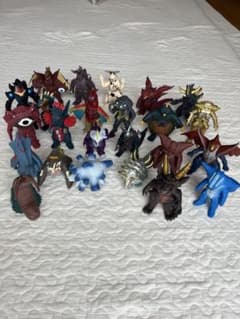ウルトラマンシリーズ 怪獣フィギュア 25体セットのサムネイル