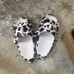 牛柄 シャワーサンダル ビーチサンダルのサムネイル