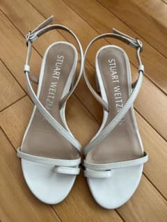 Stuart Weitzman ホワイト サンダル 34.5