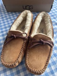 UGG ブラウン モカシン　DAKOTAのサムネイル