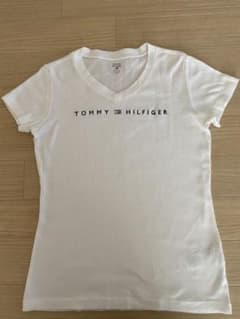 トミーヒルフィガー　Tシャツ Sサイズのサムネイル