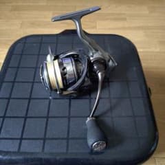 18カルディア2500XH ダイワslpワークス RCS パワーライトノブ付 18カルディア2500XH ダイワslpワークス RCS パワーライトノブ付 - メルカリ