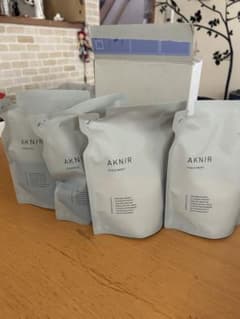 AKNIR 梨花開発 薬用シャンプートリートメントセットのサムネイル