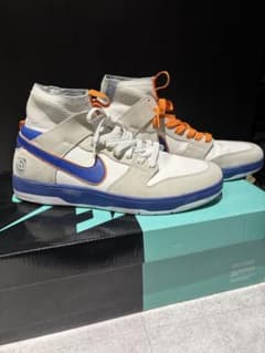 NIKE SB ZOOM DUNK HIGH ELT QS 10のサムネイル