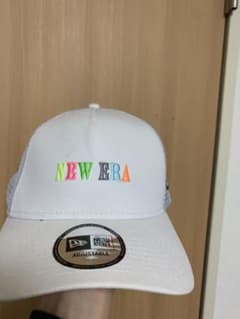 NEW ERA ホワイト トラッカーキャップのサムネイル