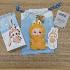 POPMART THE MONSTERS ラブブ イニシャル Y 黄のサムネイル