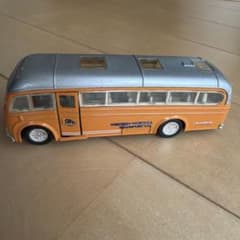Western Hardtail Bus ミニカーのサムネイル