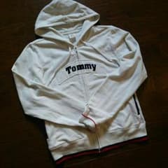 値下げ★tommy girl白パーカーのサムネイル