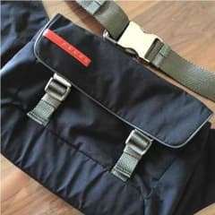 プラダ ウエスト バッグ☆美品☆のサムネイル