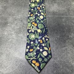 極美品 エルメス ネクタイ シルク 野菜 ベジタブル柄 ネイビー 紺 大剣9cm 極美品 エルメス ネクタイ シルク 野菜 ベジタブル柄 ネイビー 紺 大剣