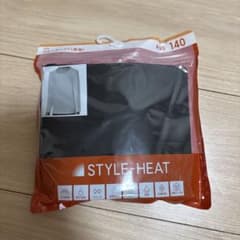 GU STYLE-HEAT キッズ クルーネックT 長袖 140 新品未使用のサムネイル
