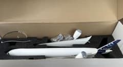 エアバスA350 モデルプレーンのサムネイル