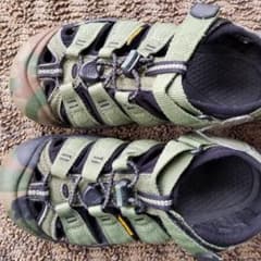 ハマサン様専用KEEN キッズサンダル　22cm 男の子のサムネイル