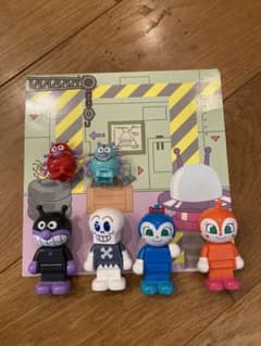 ばいきんまんとなかまたちブロックドールセットのサムネイル