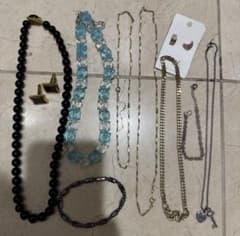 遺品整理】ヴィンテージ アクセサリー ネックレス まとめ売り - メルカリ