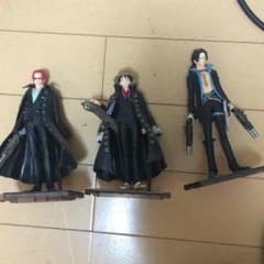 ワンピース エース ルフィ シャンクス フィギュアのサムネイル