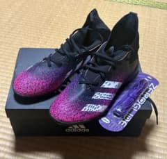 adidas プレデターフリーク.3TF J（ブラック×ピンク） - メルカリ