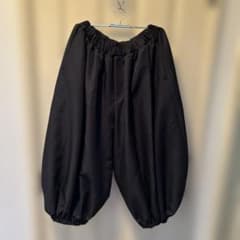 新品 BLACK COMME des GARCONS 26ssバルーンパンツ S - メルカリ