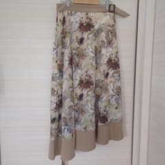COTORICA. シアー花柄スカートのサムネイル