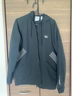 adidas ナイロンジャケット ブラック XLサイズのサムネイル