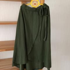 最終値下げ！秋冬物　チャウアーのスカートのサムネイル