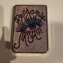 Guerlain オンブル ジェ 888 Regarde-Moiのサムネイル