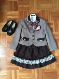 女の子 120 入学式 スーツのサムネイル