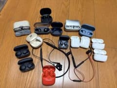 ワイヤレスイヤホン まとめ売り 多数セット ジャンク品扱い - メルカリ