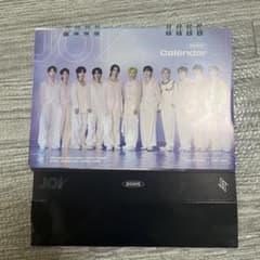 JO1 2025 Calendar 卓上カレンダーのサムネイル