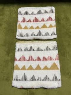 美品　クッションカバー 45×45  ニトリ  2枚セット　WTシェブロンQのサムネイル