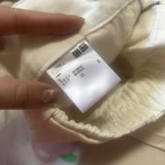 麻素材 ユニクロ オフホワイト オーバーパンツ Sサイズのサムネイル