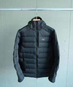 希少Arc'teryx ブラック ダウンジャケット