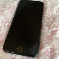 iPhone7 Black 128GB auのサムネイル