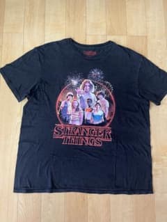 ストレンジャー・シングス Tシャツのサムネイル