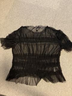 H&M シアーフリルトップスのサムネイル