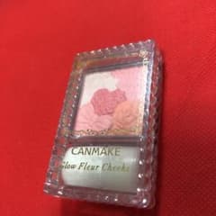 キャンメイク グロウフルールチークス No.02 アプリコットフルールのサムネイル