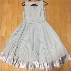 クィーンズコート ワンピース 結婚式のサムネイル