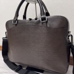 ペッレモルビダ キャピターノ 2way エンボスレザー ビジネスバッグ