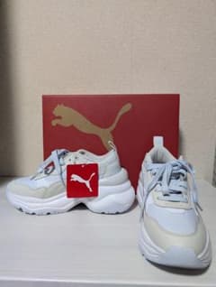 PUMA シリア ウェッジ　厚底スニーカー　 23.5　試し履きのサムネイル