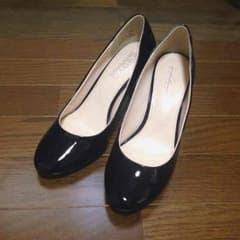 NUOVO 黒エナメルパンプスのサムネイル