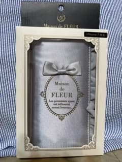 新品Maison de FLEUR iPhoneケース　7.8.SE(第2世代)のサムネイル