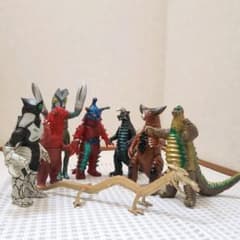ウルトラマン　怪獣セット　8体のサムネイル