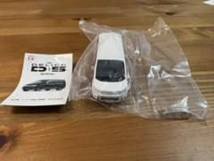 デリカ D:5 1/64 トイズキャビン　ミニカー　ウォームホワイトパールのサムネイル