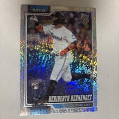 Heriberto Hernandez Topps 75周年 RC エルナンデスのサムネイル