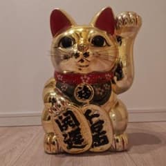 常滑焼 金色 招き猫 貯金箱 42cm 常滑焼 金色 招き猫 貯金箱 42cm - メルカリ