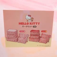 Hello Kitty ポーチセット 全2種 - メルカリ