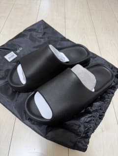 yeezy YS-01 yeezyslide ブラックUS12 イージースライドのサムネイル