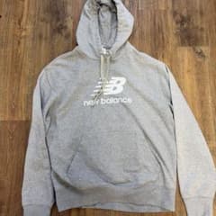 New Balance ニューバランス パーカー グレーのサムネイル