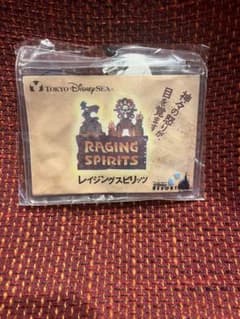 東京ディズニーシー レイジングスピリッツパスケースのサムネイル
